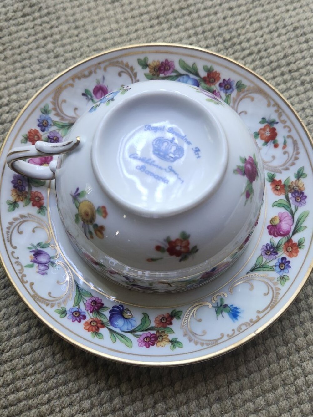 Schumann Bavaria Dresden Empress Chateau Flat Teacup Cup Saucer Set - Picture 4 of 5